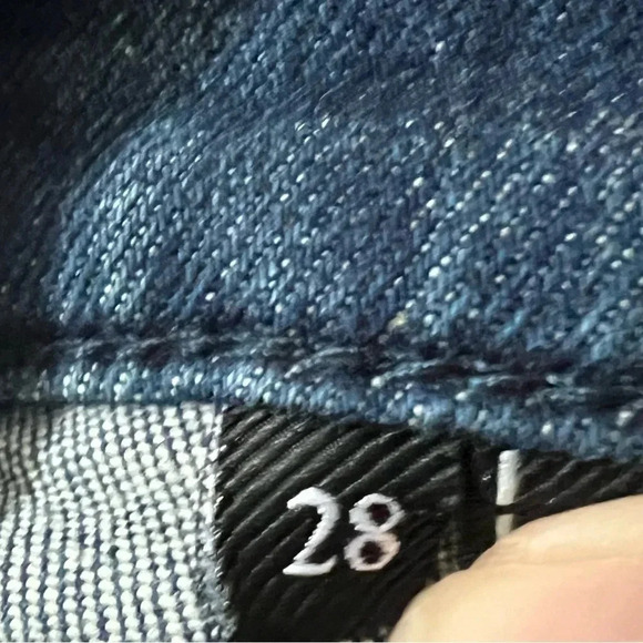 7 For All Mankind Women's Cutoff Denim Jean Shorts Size 28 Ruffle Pockets - Picture 7 of 8